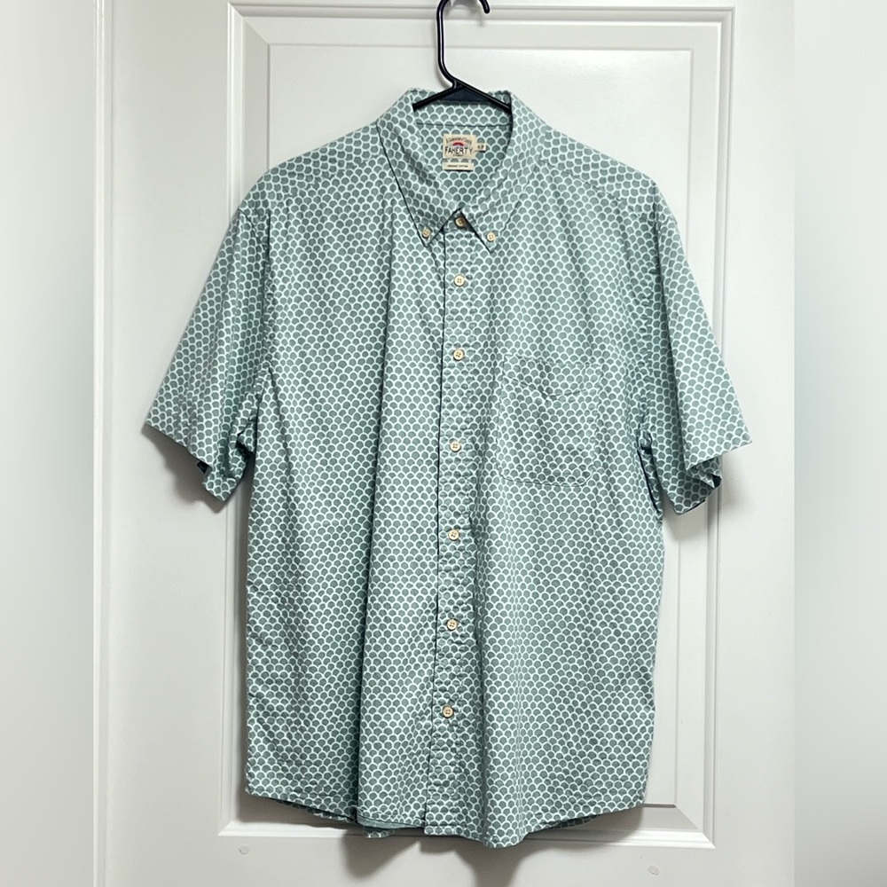 Faherty Playa Fish Scale Print Button Down Shirt … - image 1